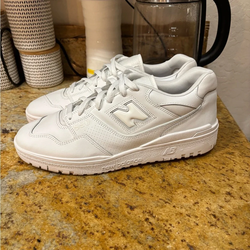 New Balance White Sneakers 550 size 13 - Picture 3 of 9